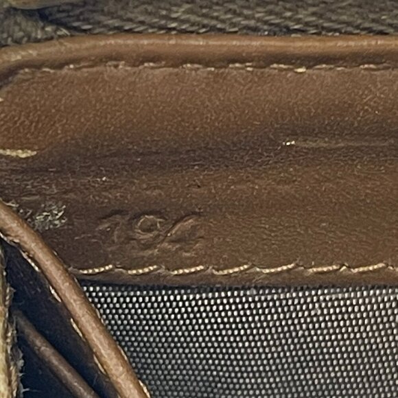 Miu Miu Crocodile-Embossed Leather Zip-Around Wallet, Cammello - Preowned - Picture 15 of 16